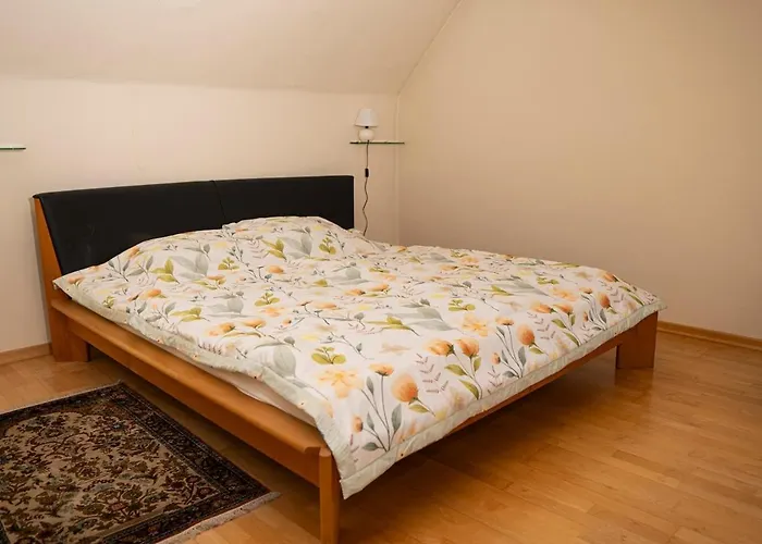 بيت للعطل Haus Mit Garten Nahe U1 *