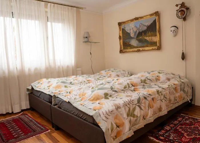 Haus Mit Garten Nahe U1 بيت للعطل *